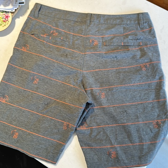 Brand new Travis Mathew shorts - Picture 3 of 3